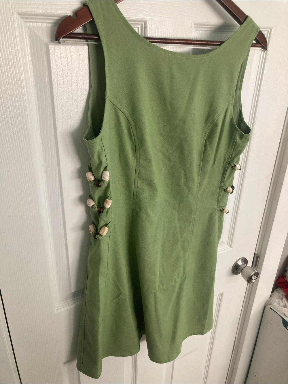 Green Sleeveless A-Line Dress Shell style Side Buttons